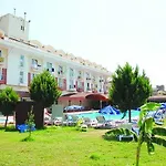 Aura Szálloda 3*